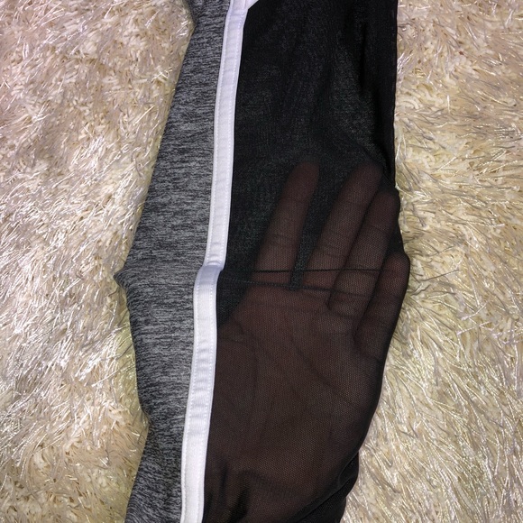 🎉Pink Ultimate Yoga  Medium🎉 - Picture 3 of 3